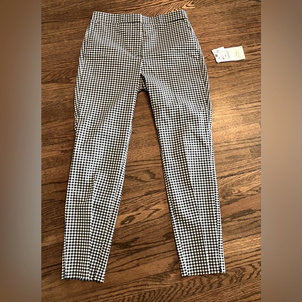 NWT Zara gingham pants. Size medium.